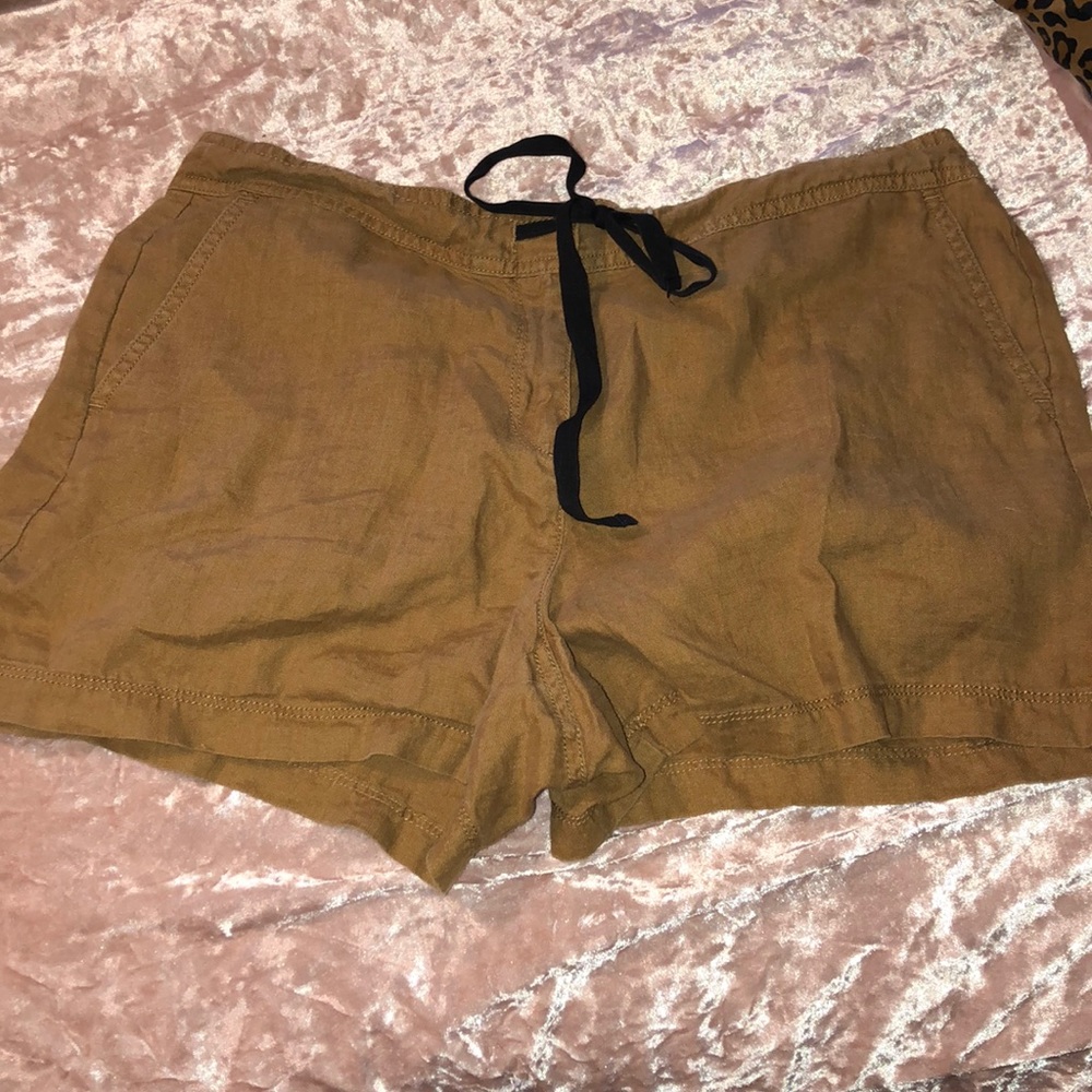 •NWOT LOFT Shorts•